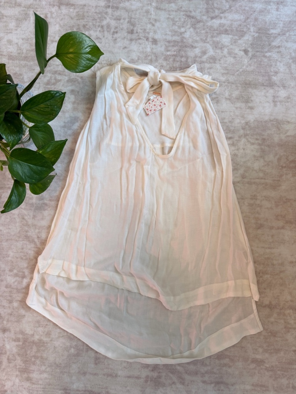 Free People Cream Sheer Tie Neck Blouse XS Boho Flowy Sleeveless Top - Picture 2 of 8